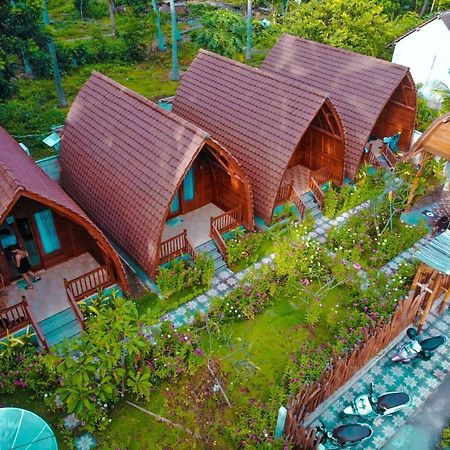 The Peace Arta Bungalow Batununggul Εξωτερικό φωτογραφία
